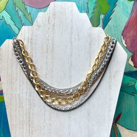 Mixed Metal Chunky Layer Chain Necklace - Picture 4 of 6